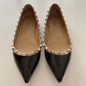 Valentino Rockstud Patent Ballet Flats - Black